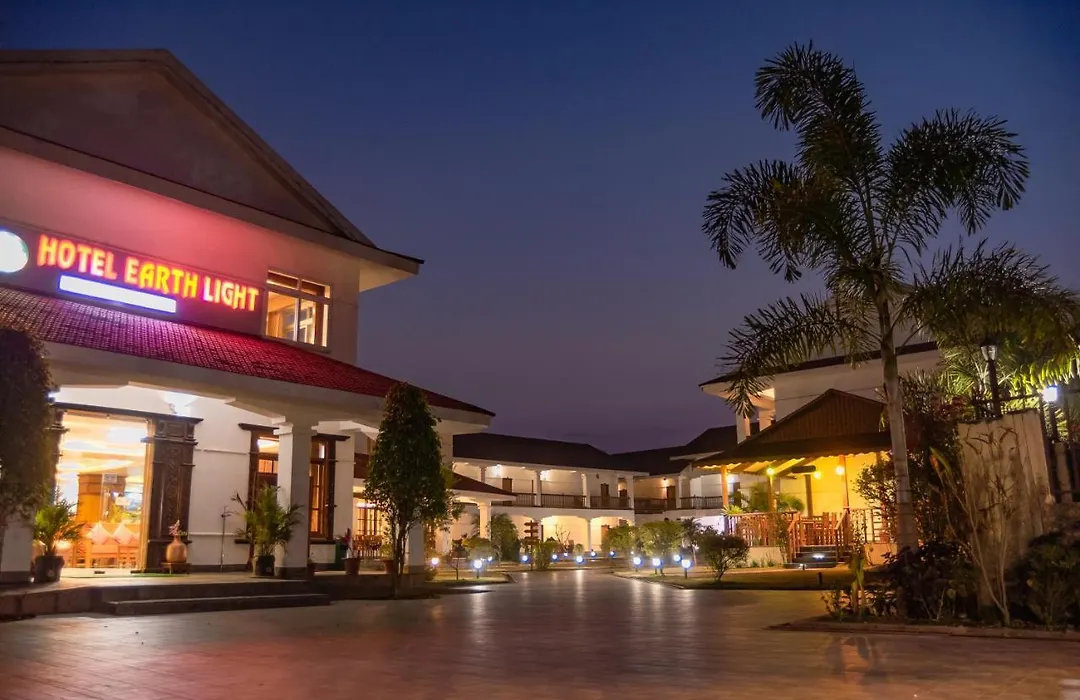 Hotel Earth Light Sauraha-1